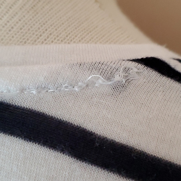 Zara, black & white striped top size large - Picture 4 of 11